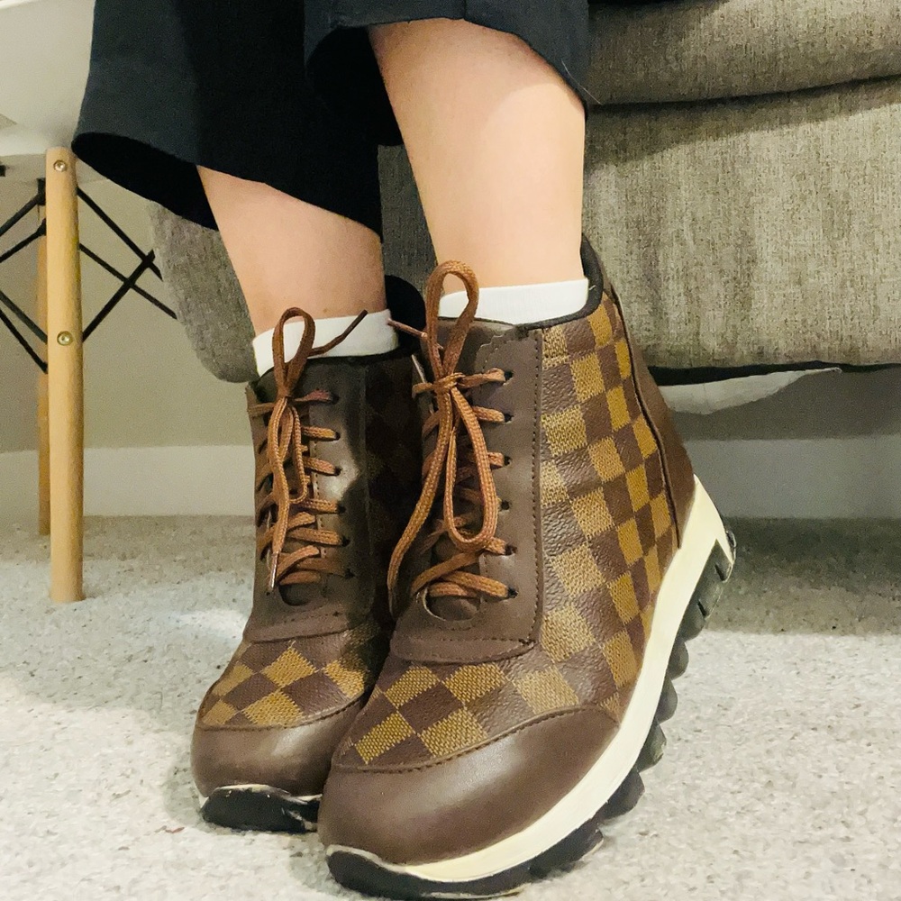 Brown Checkered Women's High-Top Sneakers